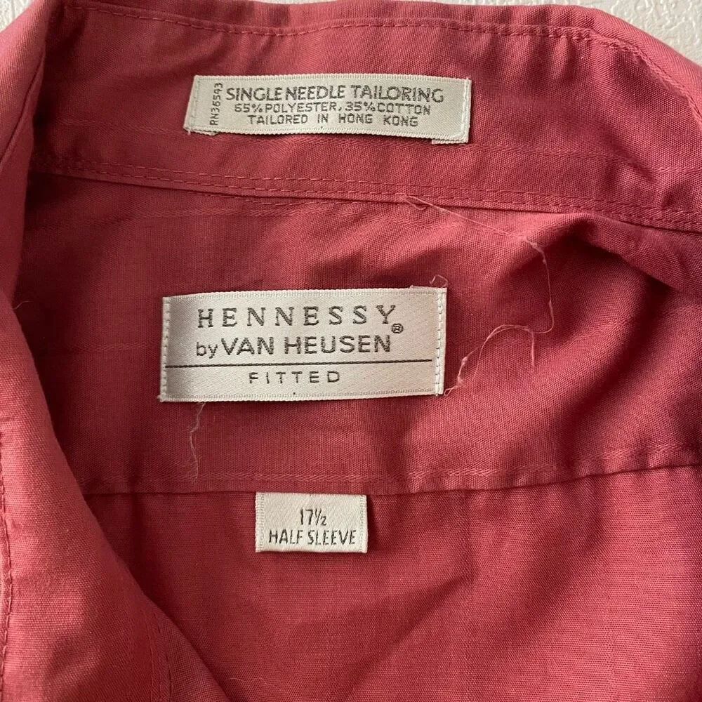 Vintage Hennessy by Van Heusen Fitted Button-Up Shirt 17.5 | Rust Red Half Sleev